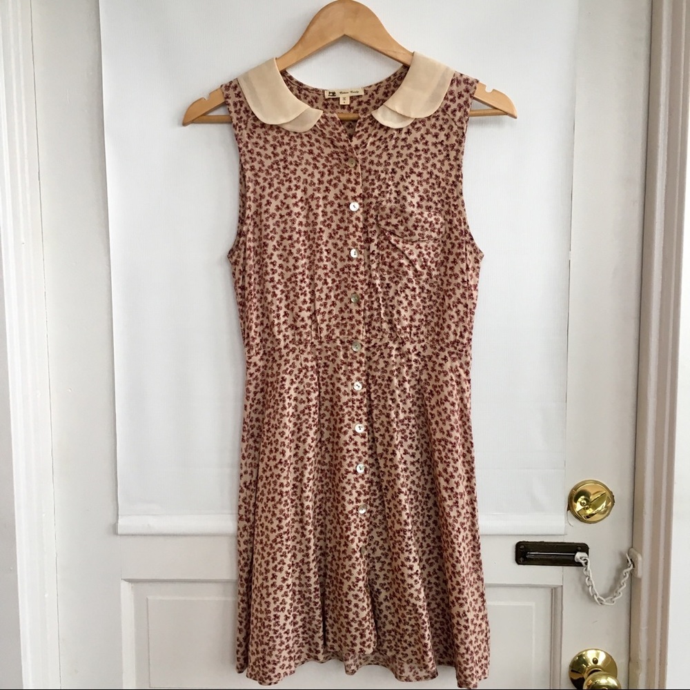 Floral dress with Peter Pan collar